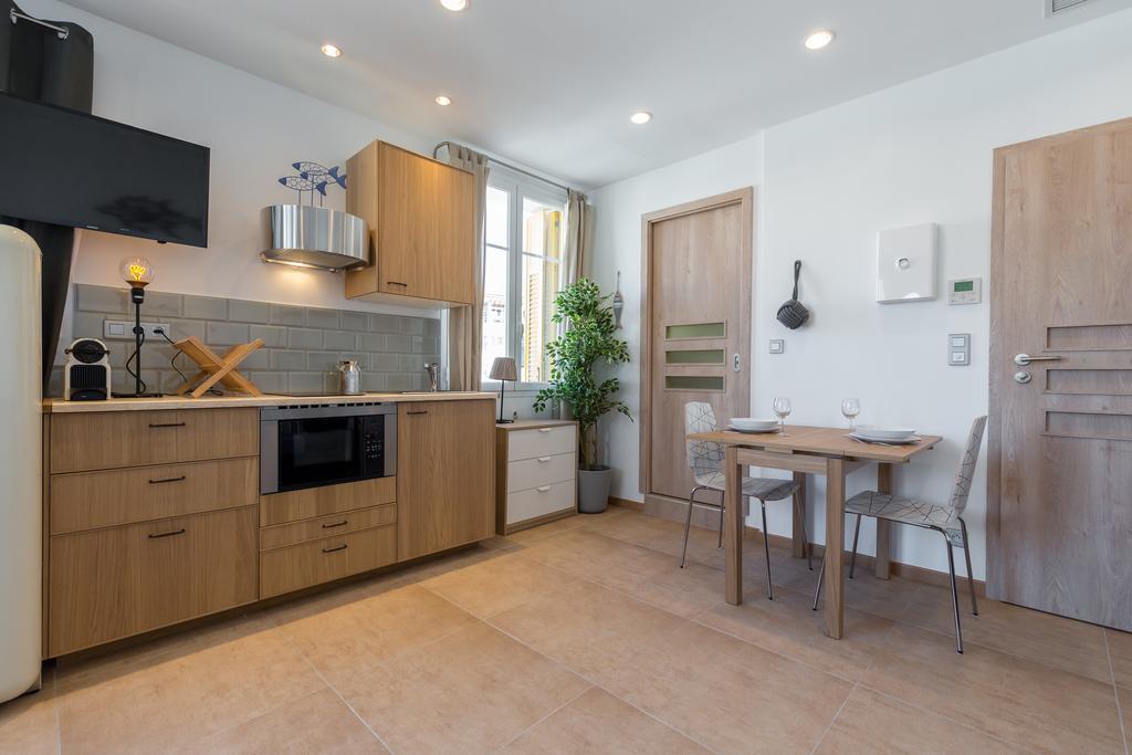 Apartment Palais Saint Pierre