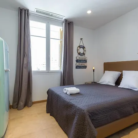 Palais Saint Pierre Apartment Cagnes-sur-Mer Exterior photo